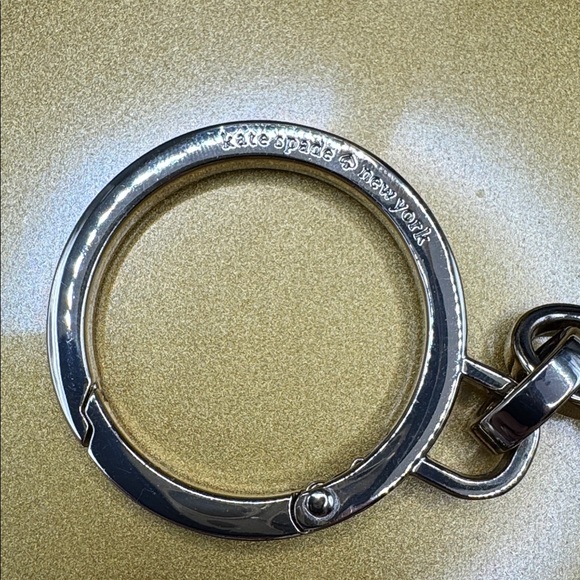 Kate Spade Pinch Me Faux Pearl Crab Keychain Bag Charm - Picture 4 of 6